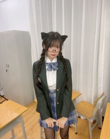 秘密邻居2_国产剧免费观看最新